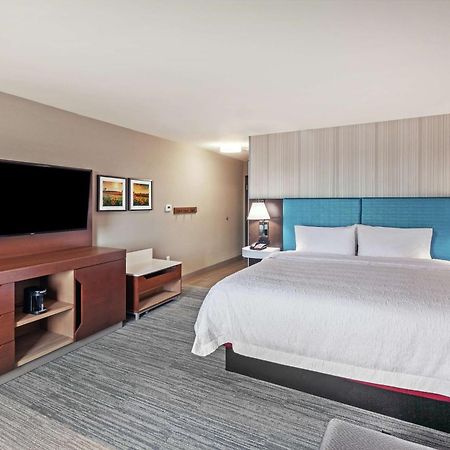Hampton Inn Gardner Bagian luar foto