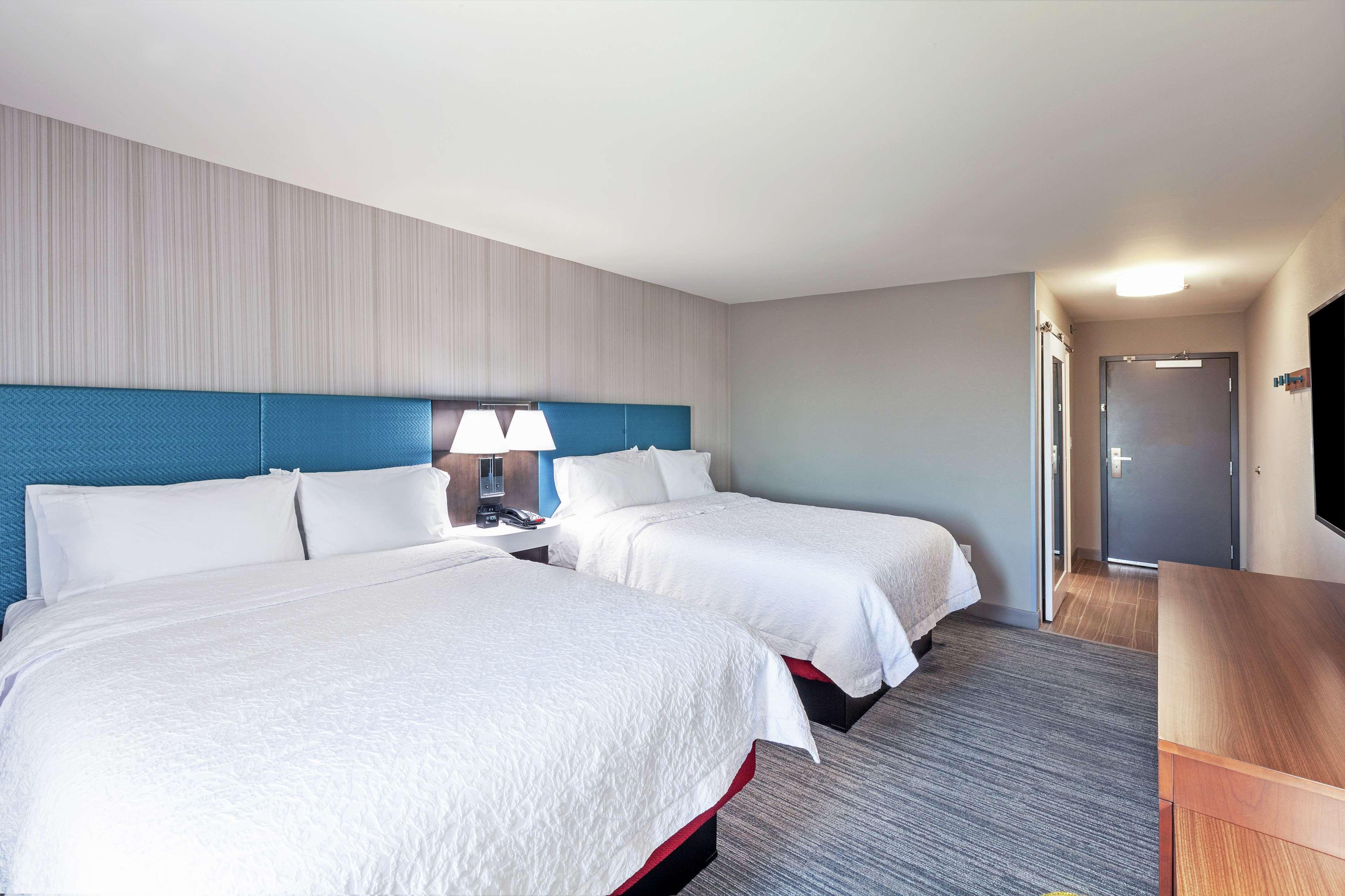 Hampton Inn Gardner Bagian luar foto